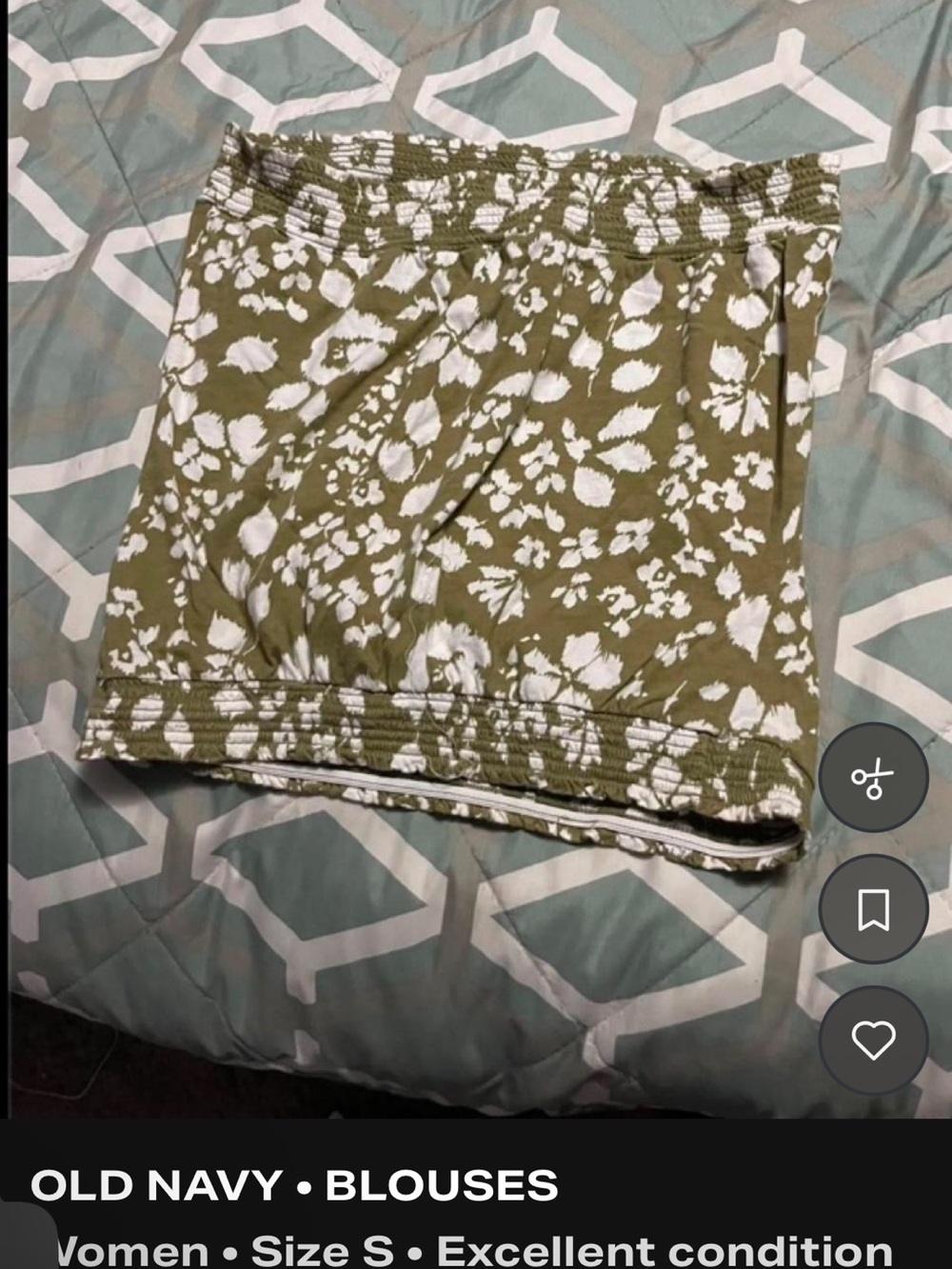 Old Navy Olive Green and White Floral Smocked Skort